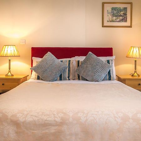 Villiers Lodge Surbiton 外观 照片