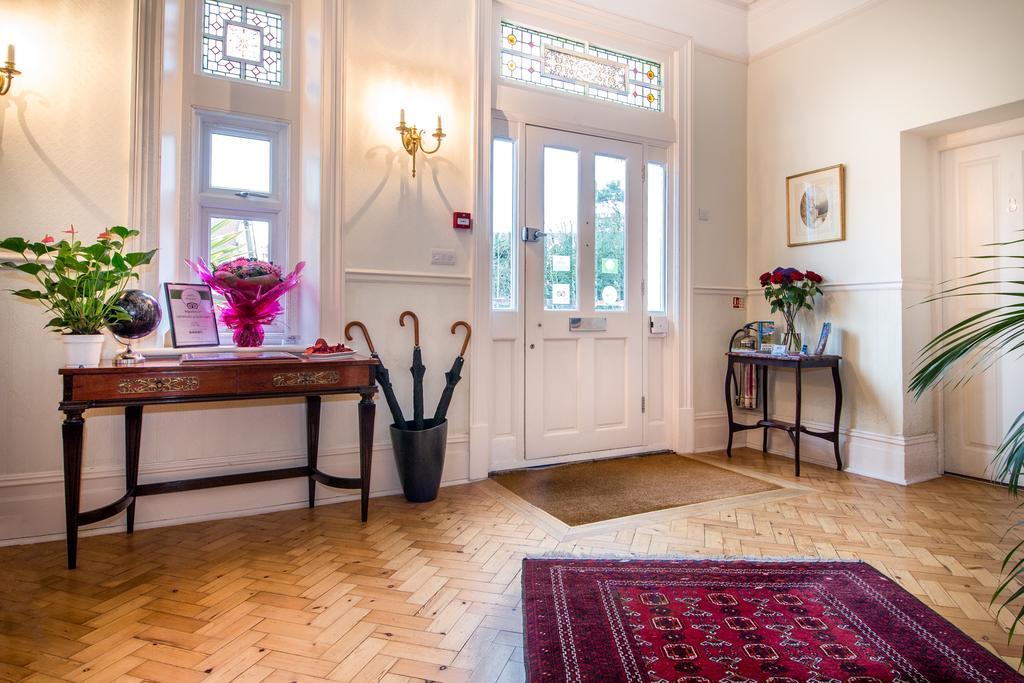 Villiers Lodge Surbiton 外观 照片