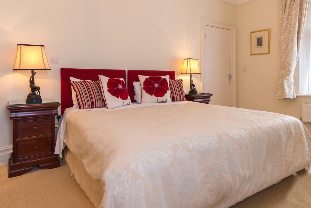 Villiers Lodge Surbiton 外观 照片