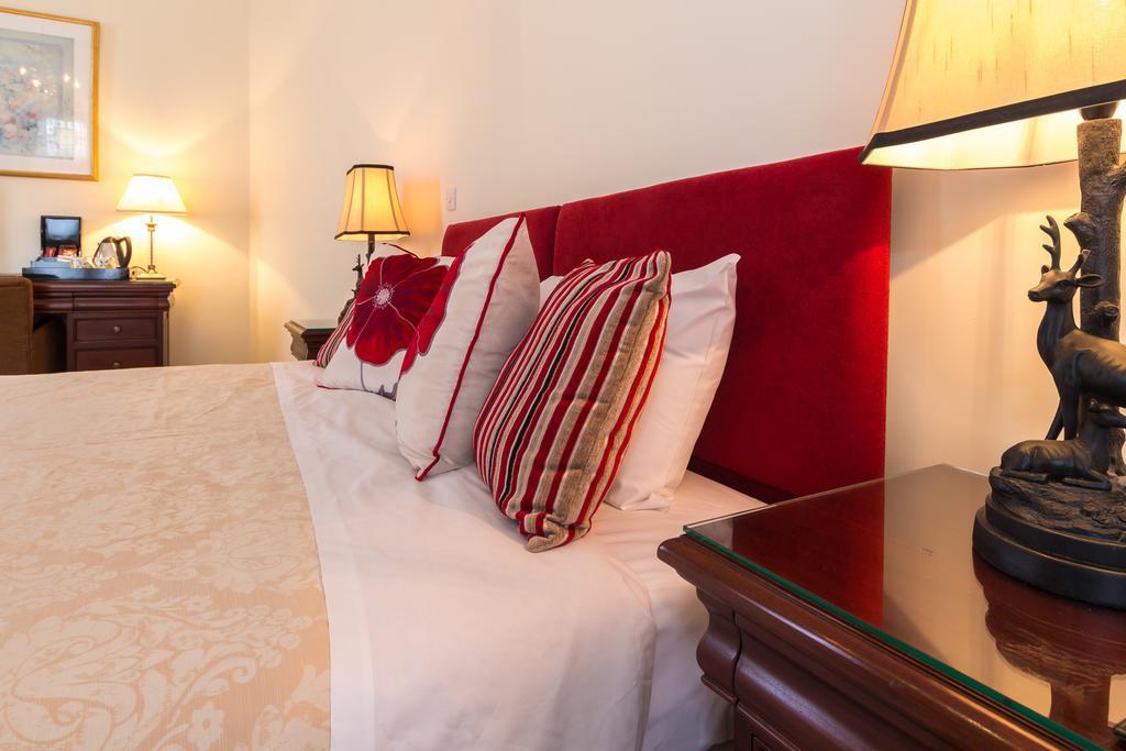 Villiers Lodge Surbiton 外观 照片