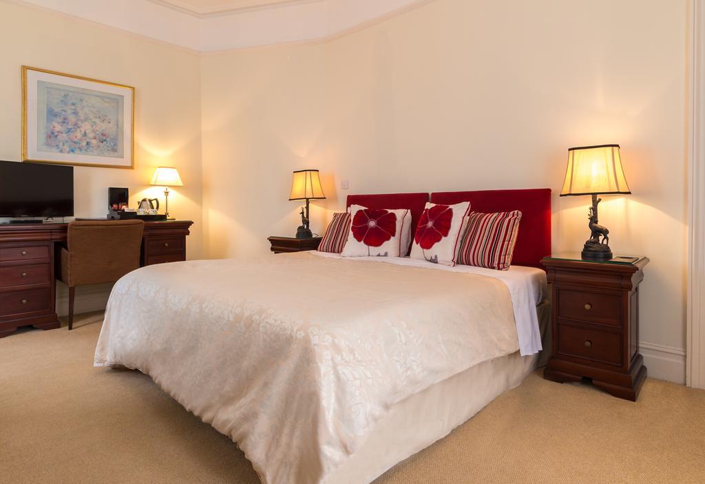 Villiers Lodge Surbiton 外观 照片
