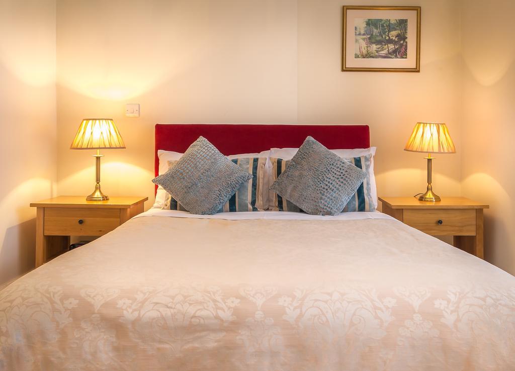 Villiers Lodge Surbiton 外观 照片