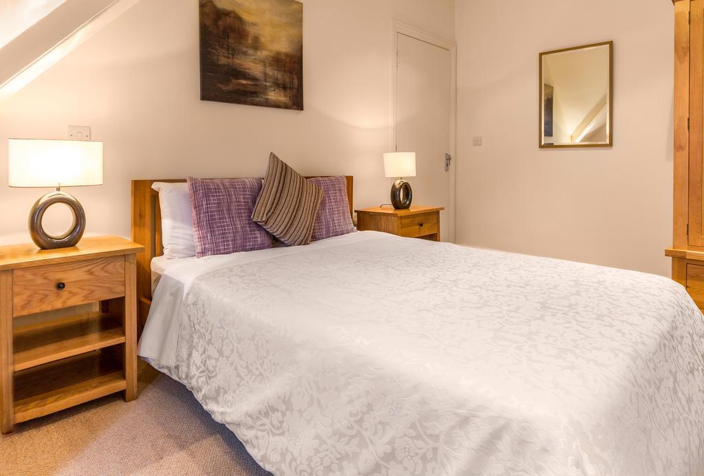 Villiers Lodge Surbiton 外观 照片