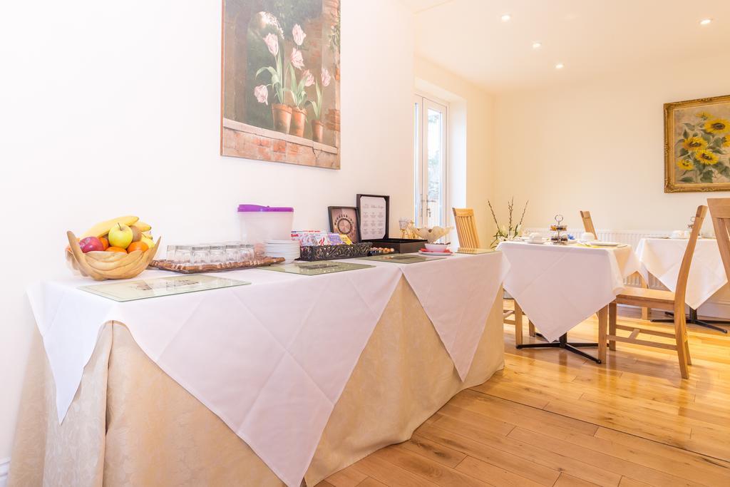 Villiers Lodge Surbiton 外观 照片