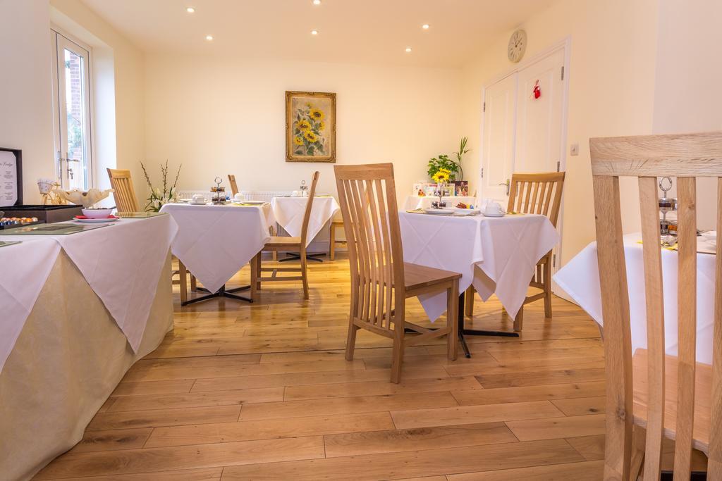 Villiers Lodge Surbiton 外观 照片