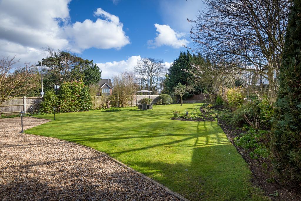 Villiers Lodge Surbiton 外观 照片